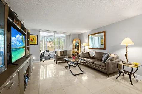 9330 E Sunrise Lakes Boulevard E Sunrise FL 33322