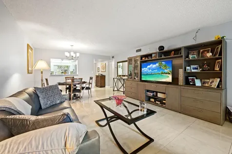 9330 E Sunrise Lakes Boulevard E Sunrise FL 33322