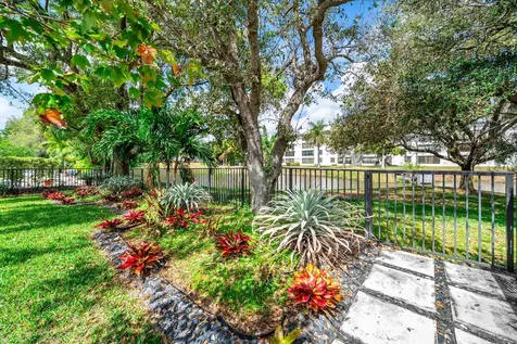 3069 Safflower Circle West Palm Beach FL 33401