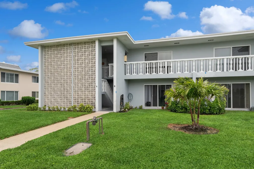 205 Main Boulevard Boynton Beach FL 33435