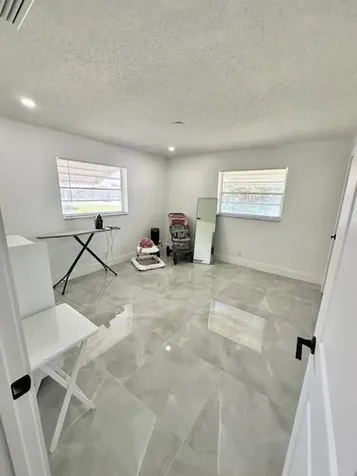 811 SW 18th Court Boynton Beach FL 33426