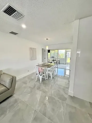 811 SW 18th Court Boynton Beach FL 33426