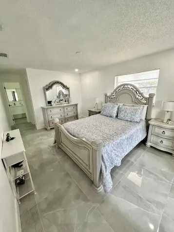 811 SW 18th Court Boynton Beach FL 33426