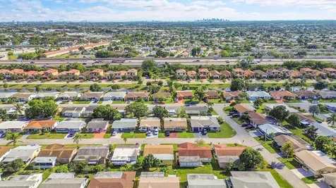 5309 NW 49th Avenue Tamarac FL 33319