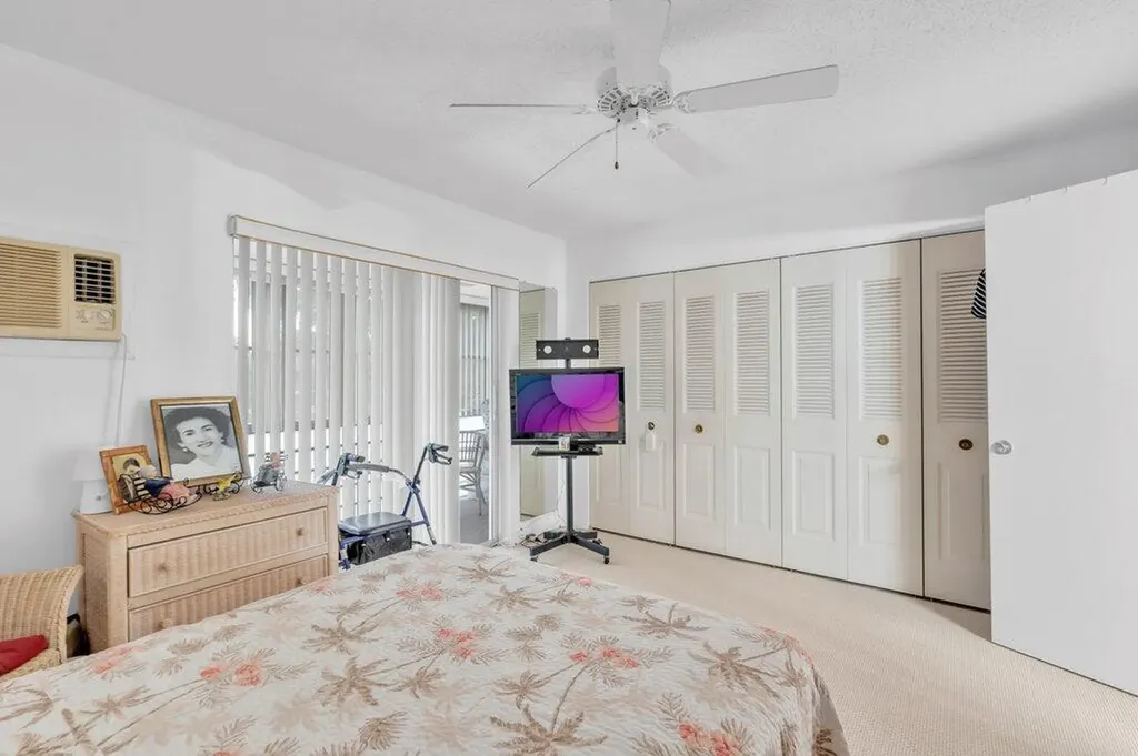 349 Camden O West Palm Beach FL 33417