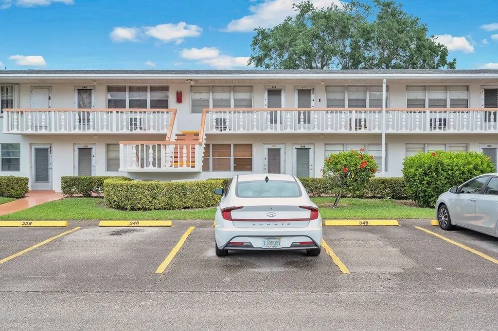 349 Camden O West Palm Beach FL 33417