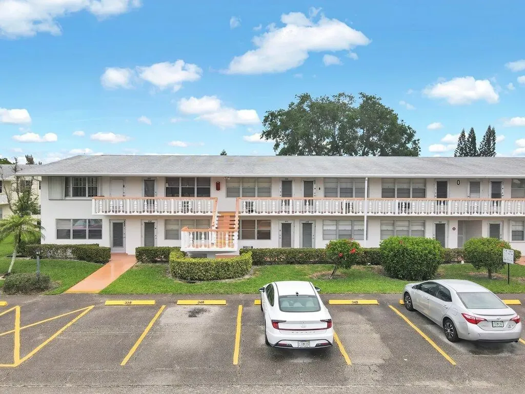 349 Camden O West Palm Beach FL 33417