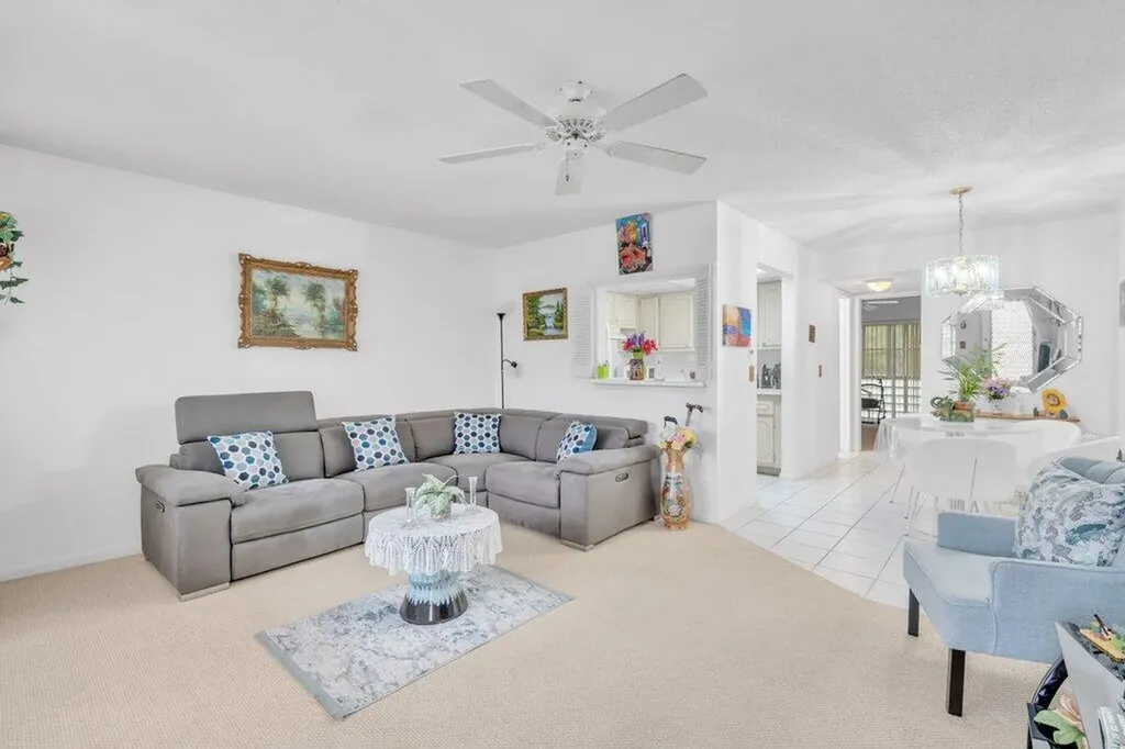 349 Camden O West Palm Beach FL 33417