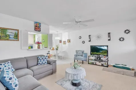 349 Camden O West Palm Beach FL 33417