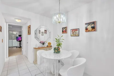 349 Camden O West Palm Beach FL 33417