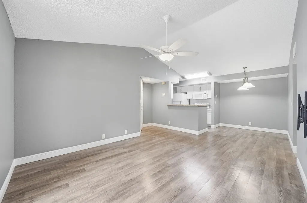 2900 S University Drive Davie FL 33328