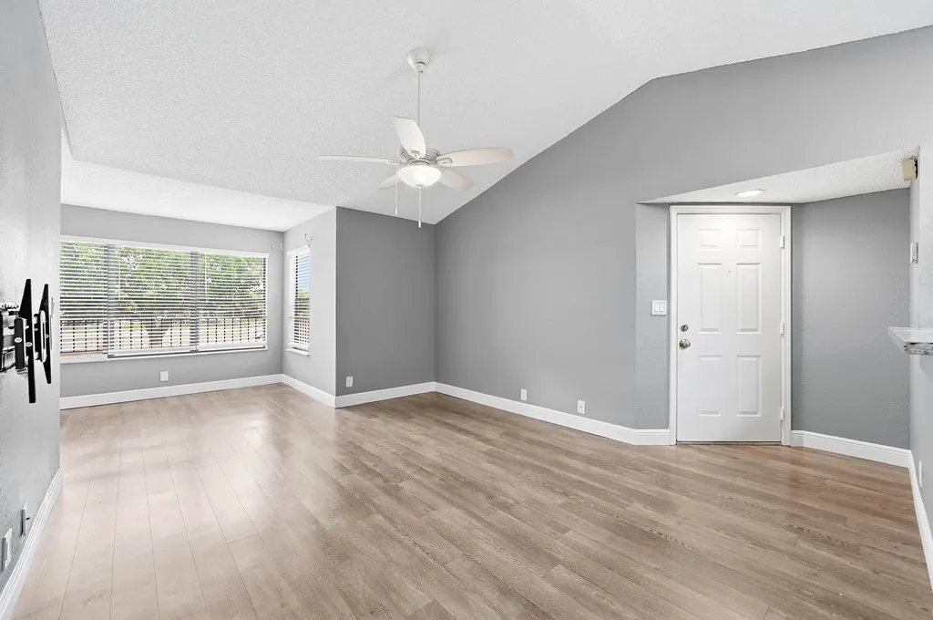 2900 S University Drive Davie FL 33328
