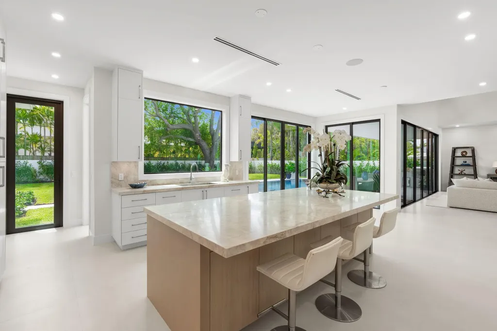 2406 NE 13th Court Fort Lauderdale FL 33304