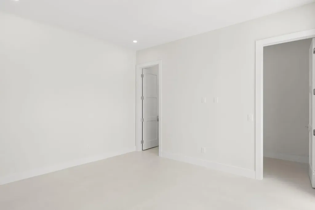 2406 NE 13th Court Fort Lauderdale FL 33304