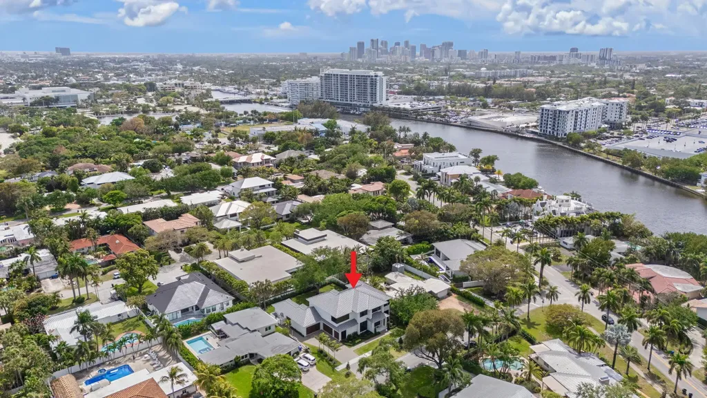 2406 NE 13th Court Fort Lauderdale FL 33304