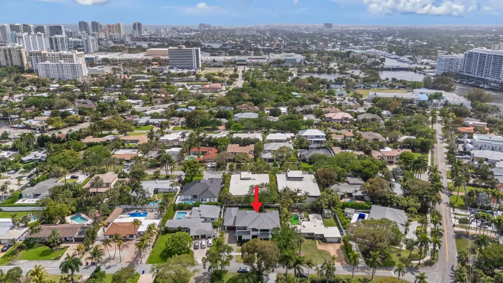 2406 NE 13th Court Fort Lauderdale FL 33304