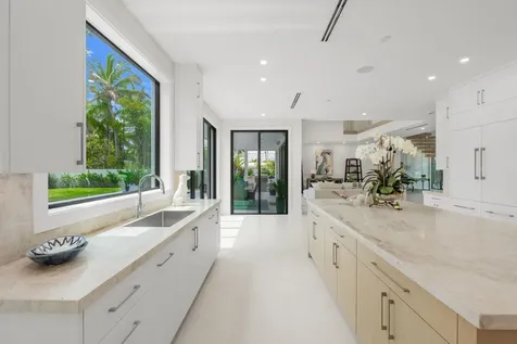 2406 NE 13th Court Fort Lauderdale FL 33304