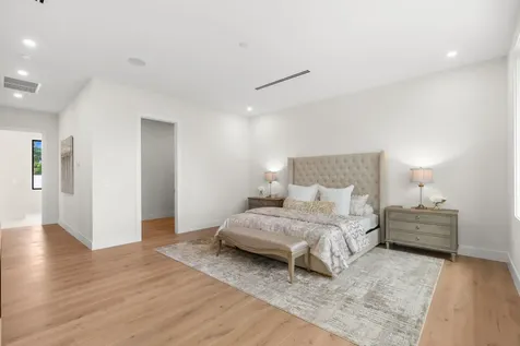 2406 NE 13th Court Fort Lauderdale FL 33304