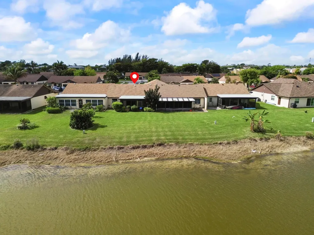 8495 Lake Point Court Lake Worth FL 33467