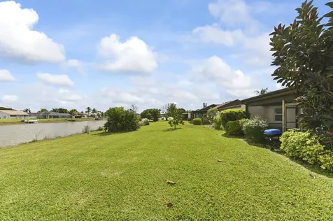 8495 Lake Point Court Lake Worth FL 33467
