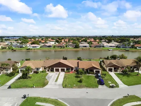 8495 Lake Point Court Lake Worth FL 33467
