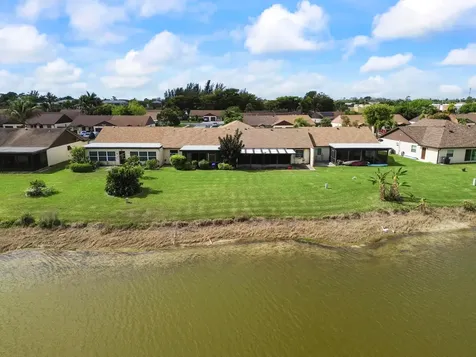 8495 Lake Point Court Lake Worth FL 33467