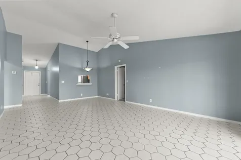 8495 Lake Point Court Lake Worth FL 33467