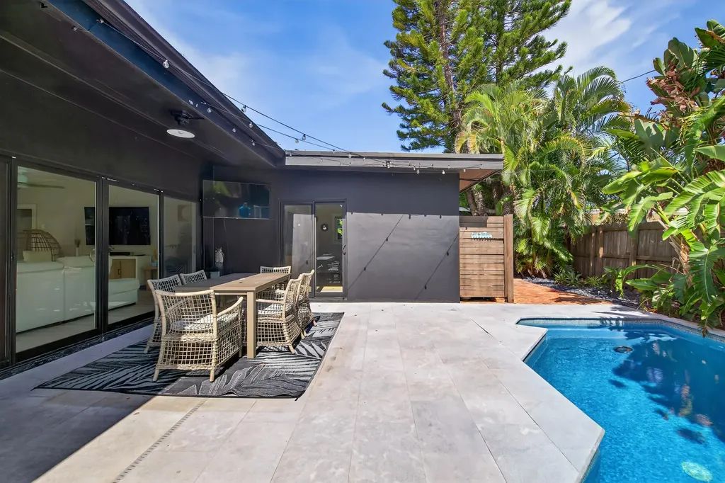 2112 Manatee Drive Fort Lauderdale FL 33316