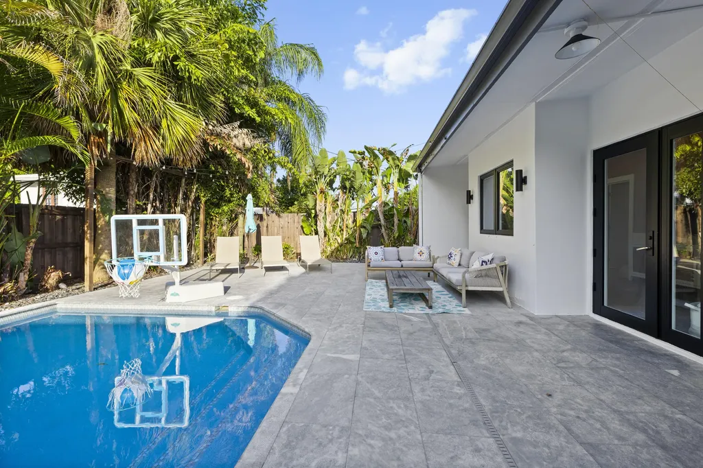 2112 Manatee Drive Fort Lauderdale FL 33316