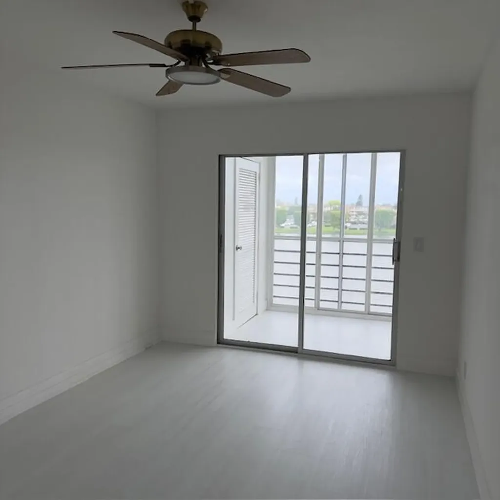 4023 Rexford B Boca Raton FL 33434