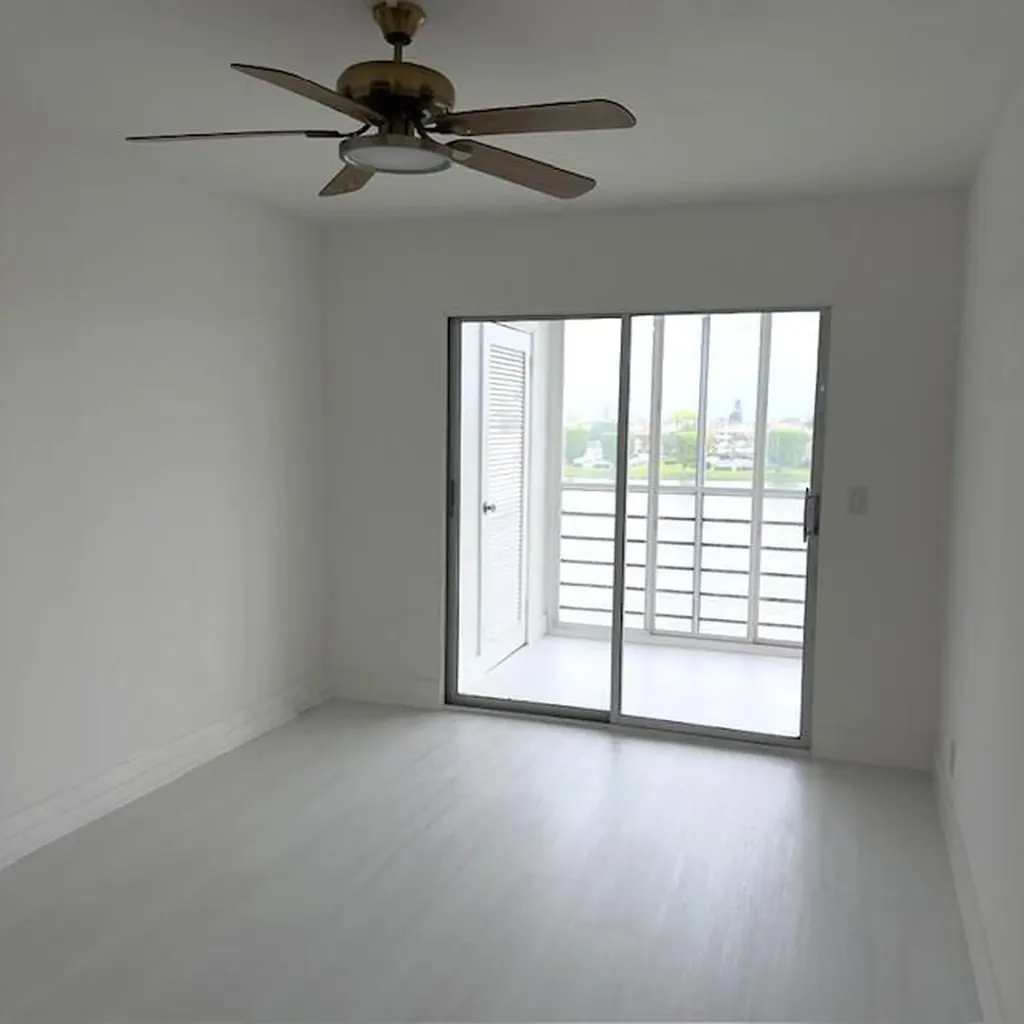 4023 Rexford B Boca Raton FL 33434