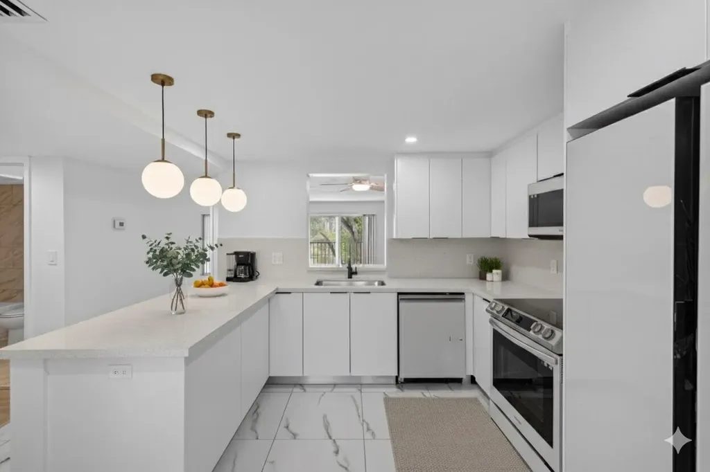 14375 Strathmore Lane Delray Beach FL 33446
