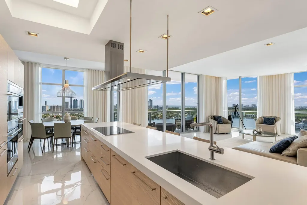 17301 Biscayne Boulevard North Miami Beach FL 33160
