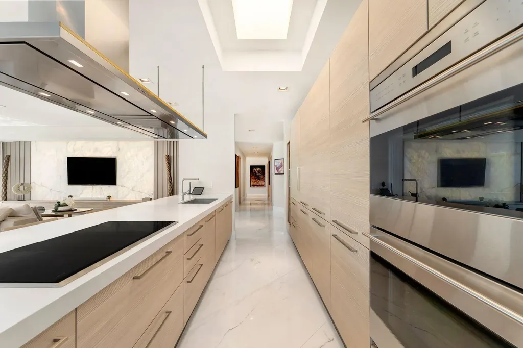 17301 Biscayne Boulevard North Miami Beach FL 33160