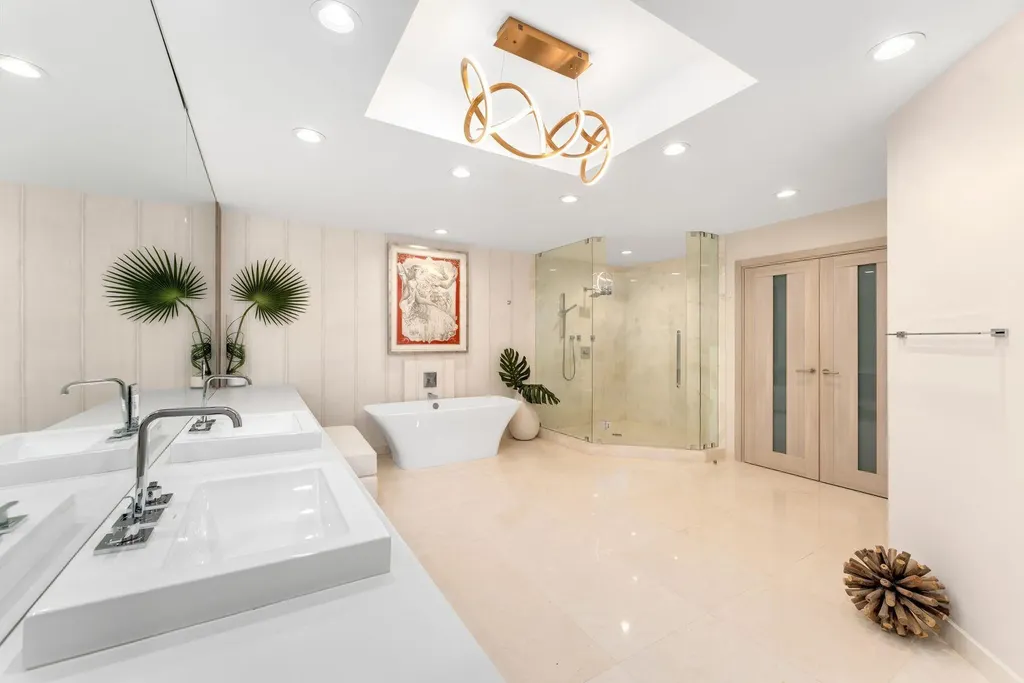 17301 Biscayne Boulevard North Miami Beach FL 33160