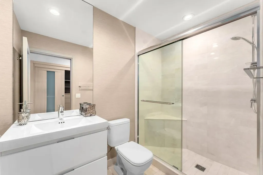 17301 Biscayne Boulevard North Miami Beach FL 33160