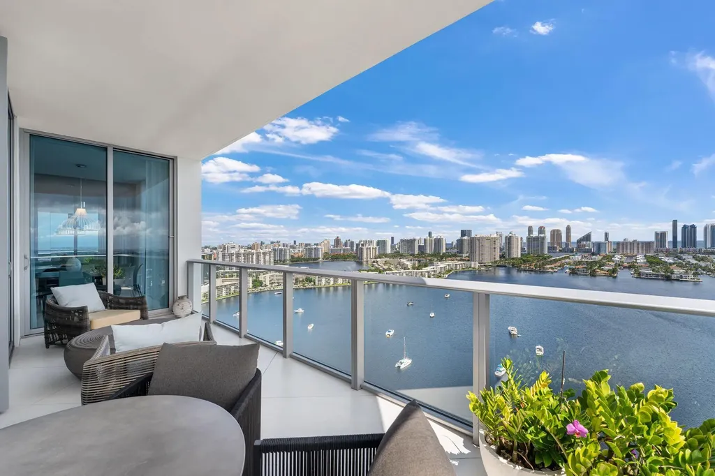 17301 Biscayne Boulevard North Miami Beach FL 33160