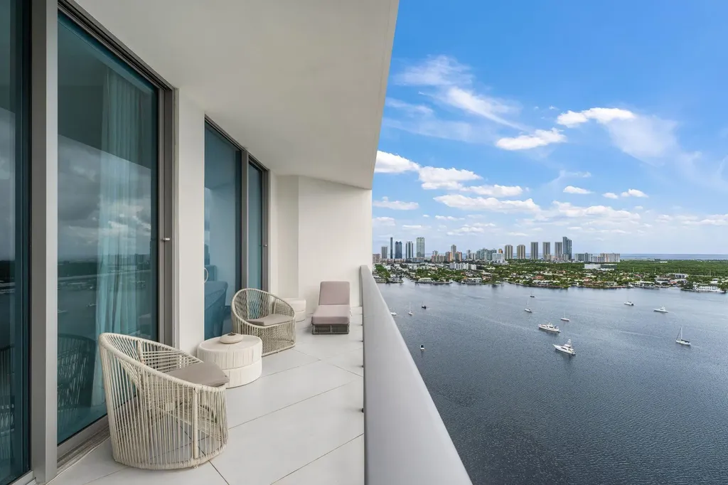 17301 Biscayne Boulevard North Miami Beach FL 33160