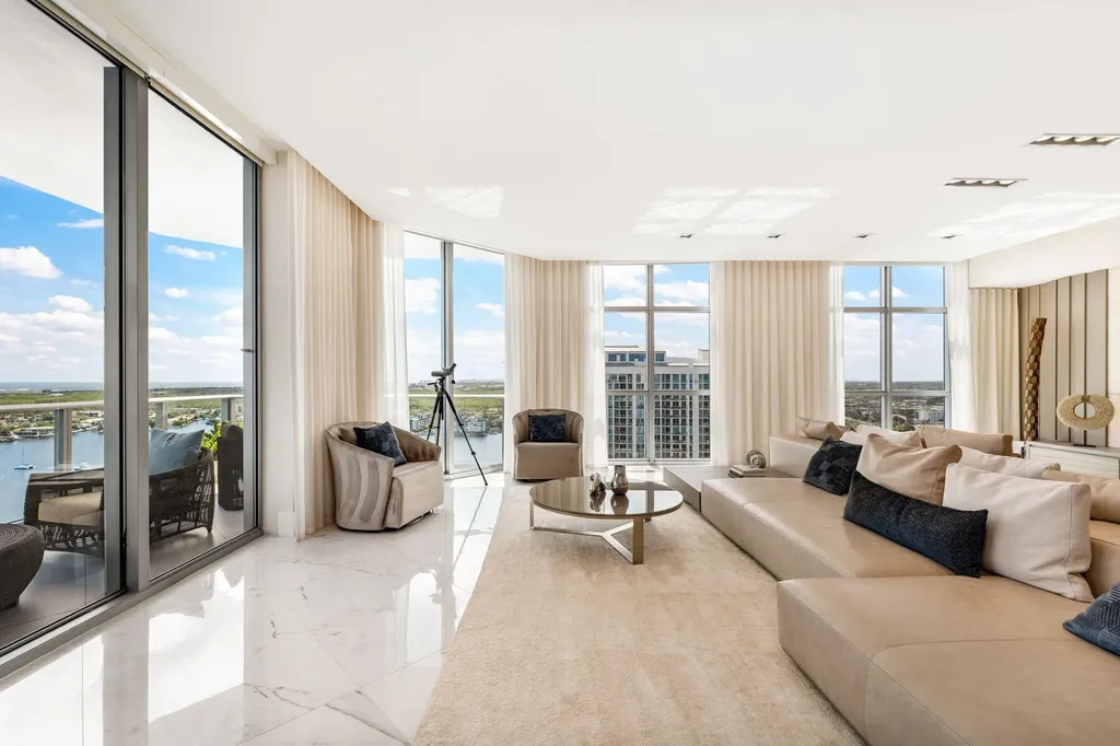 17301 Biscayne Boulevard North Miami Beach FL 33160