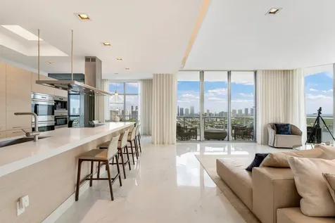 17301 Biscayne Boulevard North Miami Beach FL 33160