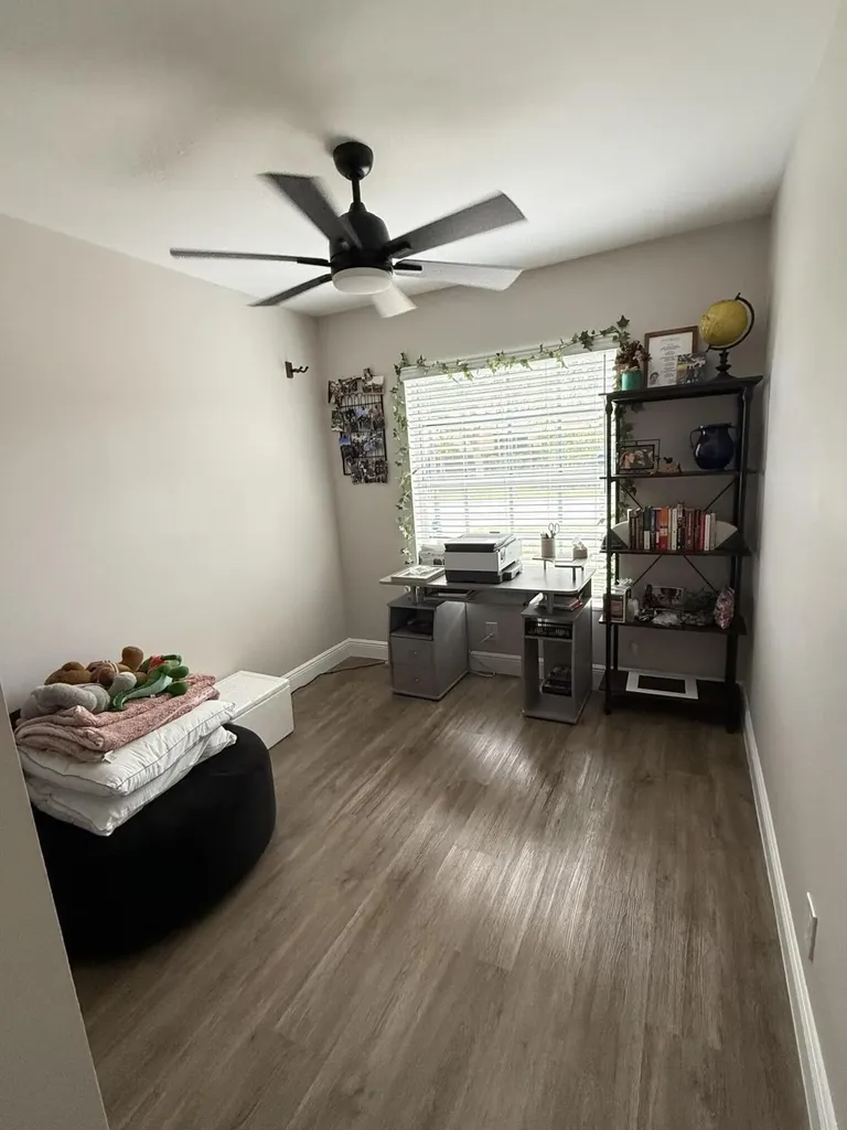5467 NW 95th Avenue Sunrise FL 33351