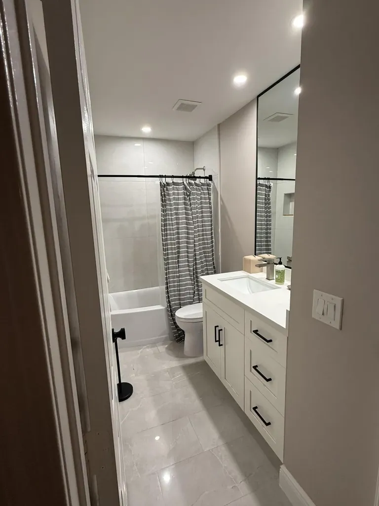 5467 NW 95th Avenue Sunrise FL 33351