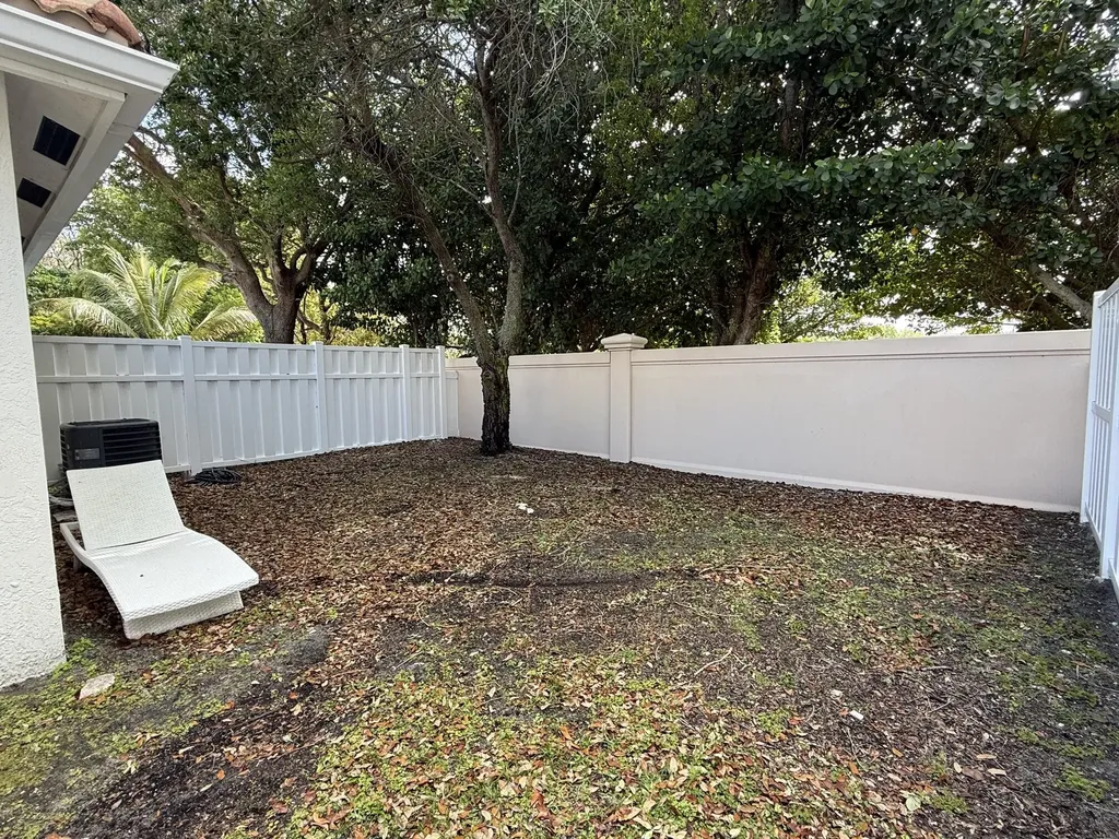 5467 NW 95th Avenue Sunrise FL 33351