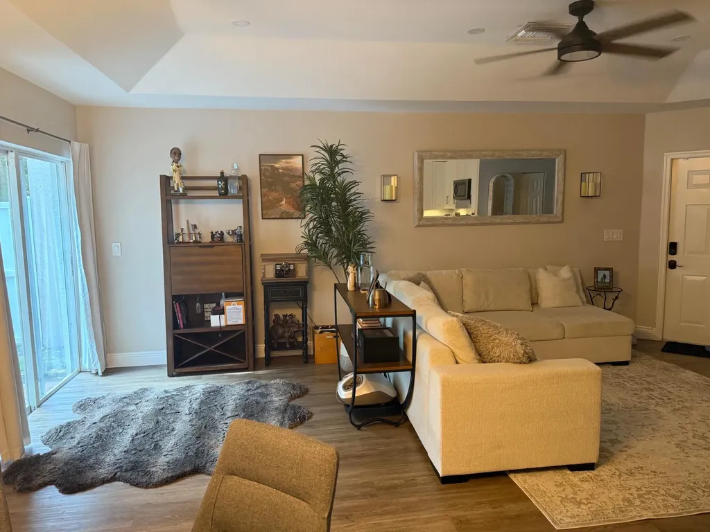 5467 NW 95th Avenue Sunrise FL 33351