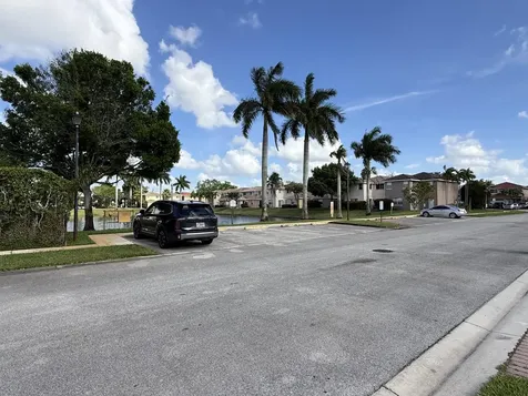 5467 NW 95th Avenue Sunrise FL 33351