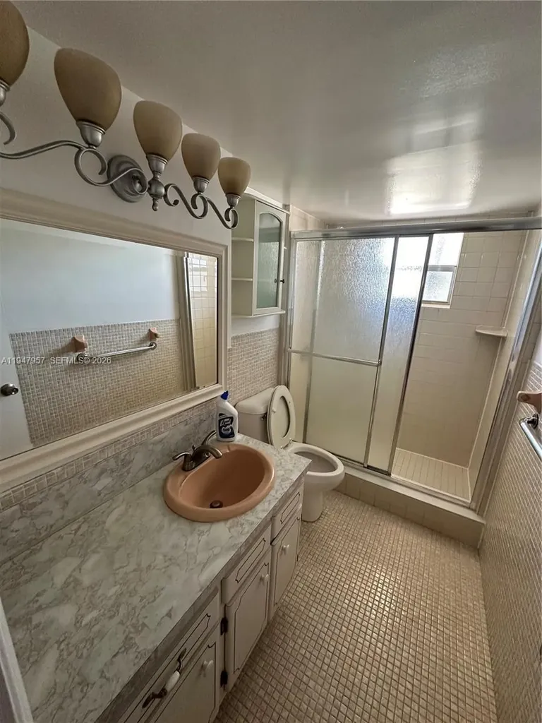 2825 NE 201st Terrace Aventura FL 33180
