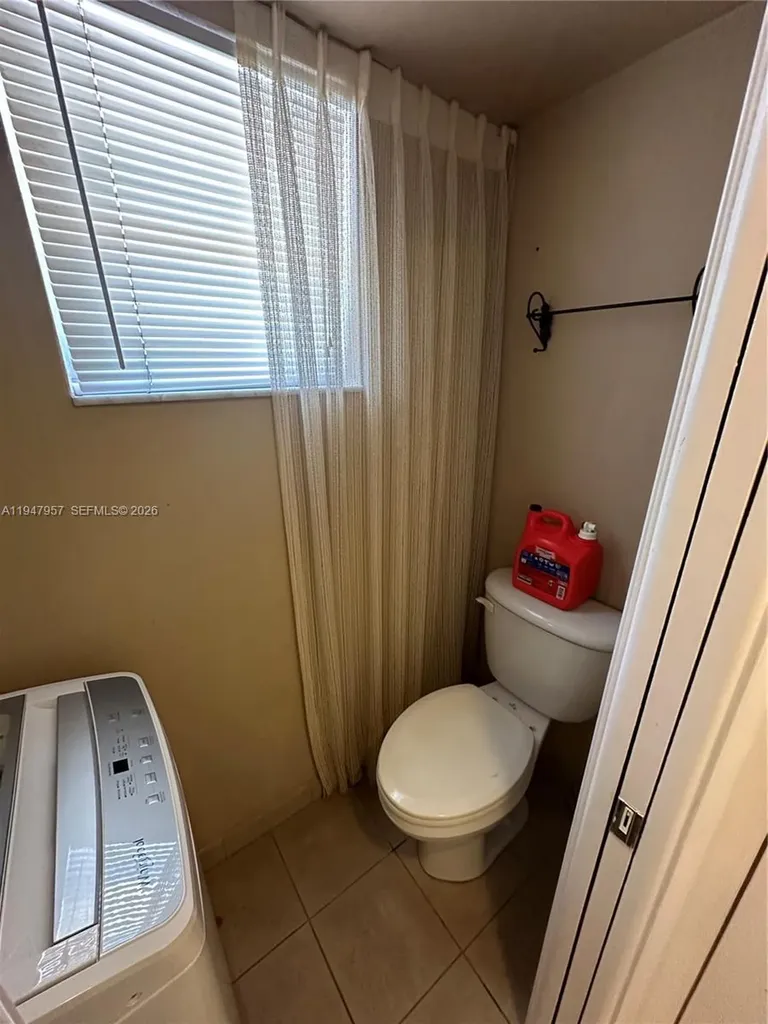 2825 NE 201st Terrace Aventura FL 33180