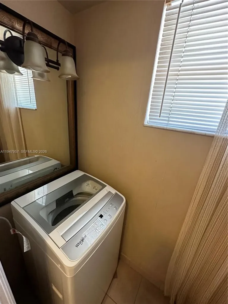 2825 NE 201st Terrace Aventura FL 33180