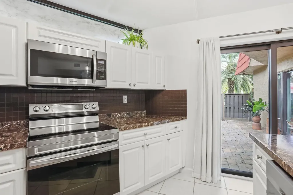 8093 Severn Drive Boca Raton FL 33433