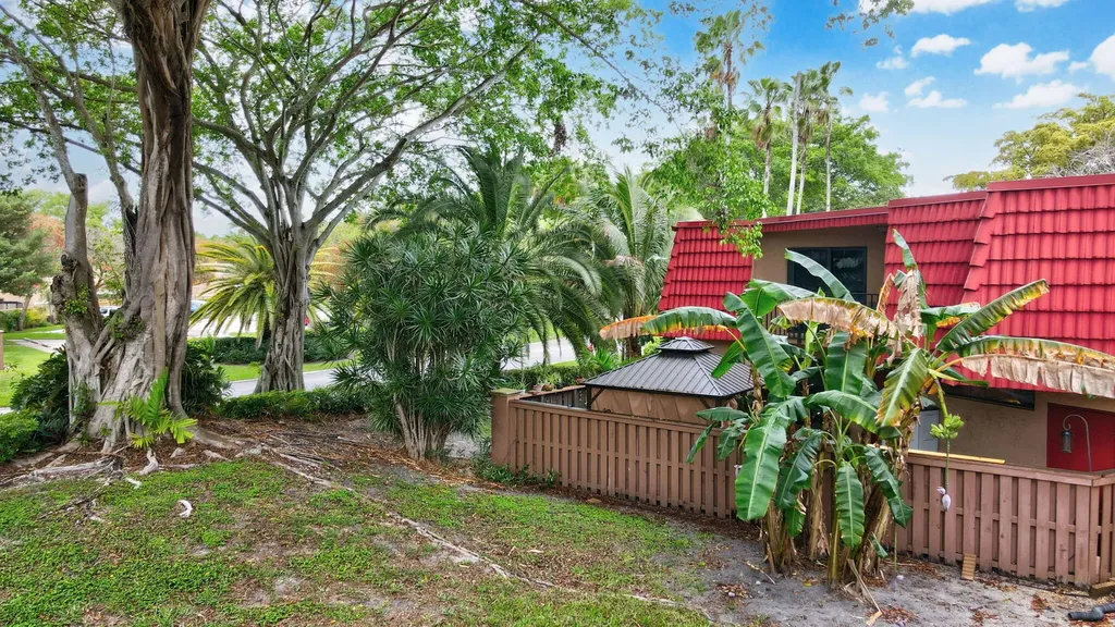 8093 Severn Drive Boca Raton FL 33433